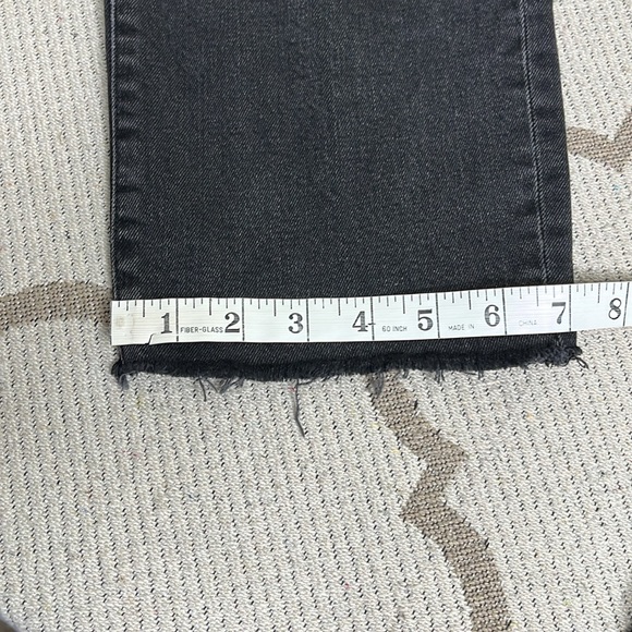 Madewell The High-Rise Slim Crop Boyjean raw hems washed black jeans - Picture 7 of 15